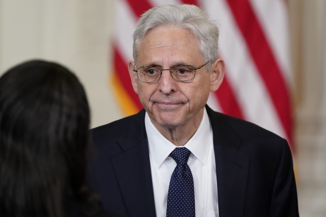 USAs justisminister Merrick Garland jakter fremdeles på «terrorister» blant foreldre til amerikanske skolebarn. Foto: AP /Alex Brandon /NTB USAs justisminister Merrick Garland jakter fremdeles på «terrorister» blant foreldre til amerikanske skolebarn. Foto: AP /Alex Brandon /NTB