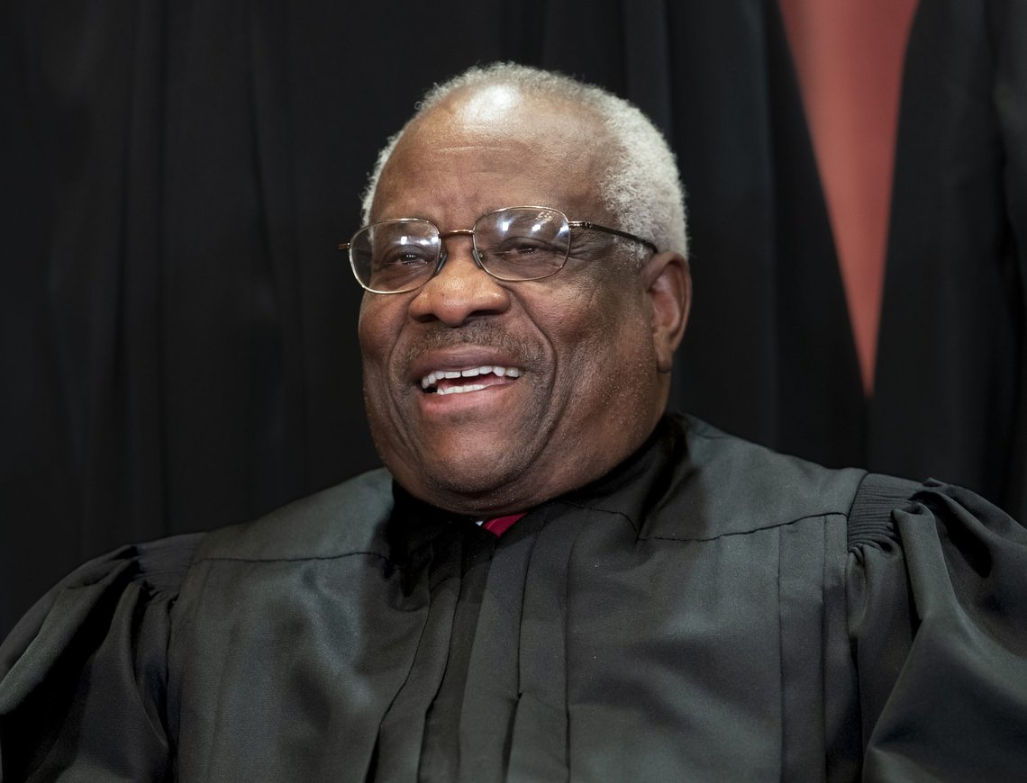 Clarence Thomas mener høyesterett igjen bør se på avgjørelser som tidligere har skapt føderal presedens. Foto: J. Scott Applewhite / AP / NTB Clarence Thomas mener høyesterett igjen bør se på avgjørelser som tidligere har skapt føderal presedens. Foto: J. Scott Applewhite / AP / NTB