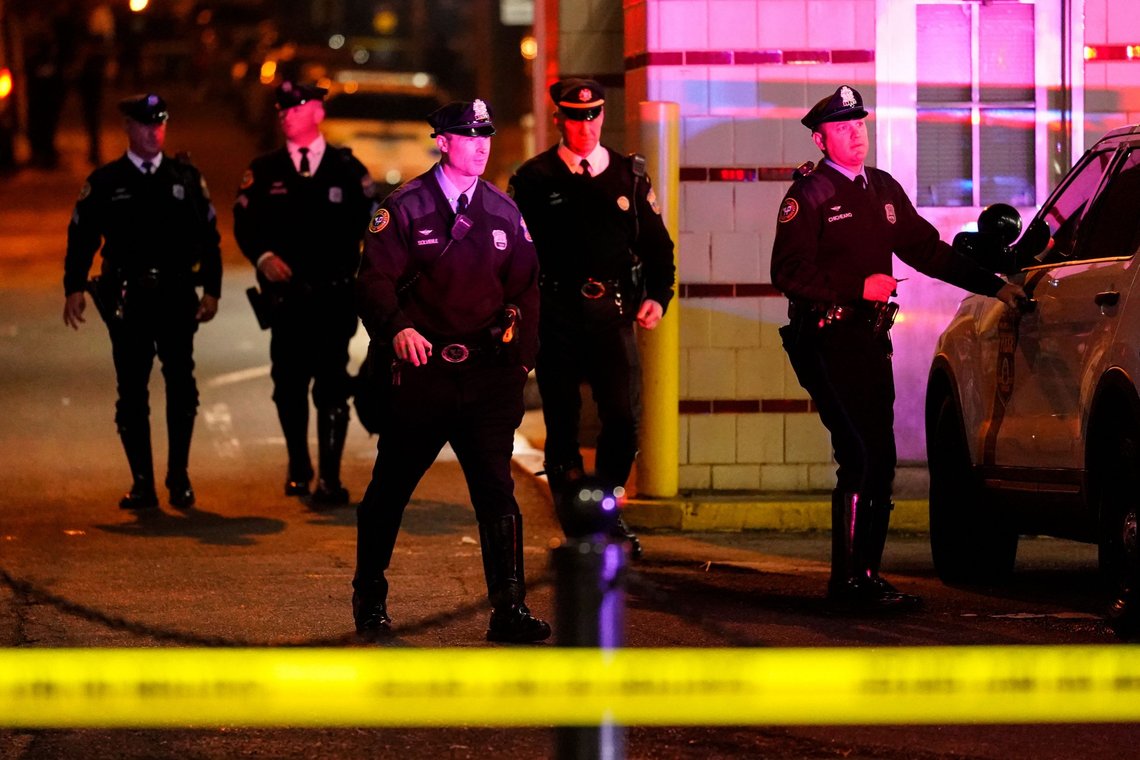 Arkivbilde fra annen skyteepisode i Philadelphia 6. april 2022. Foto: Matt Rourke, AP-NTB. Arkivbilde fra annen skyteepisode i Philadelphia 6. april 2022. Foto: Matt Rourke, AP-NTB.