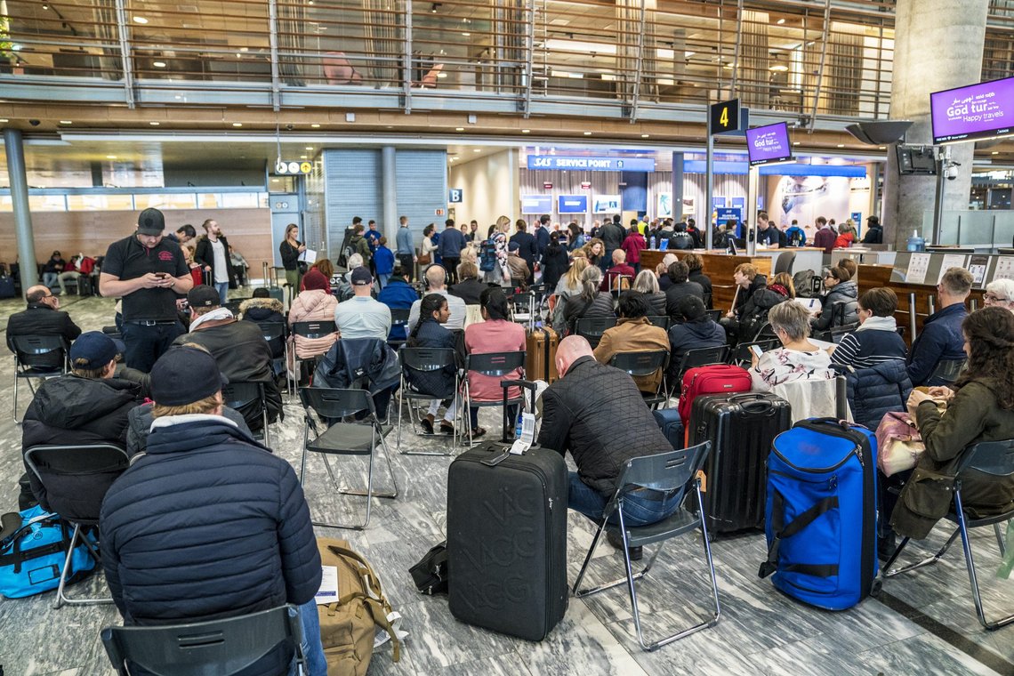 31 flyteknikere blir tatt ut i streik fra lørdag morgen. Det vil føre til problemer i flytrafikken. Slik så det ut på Gardermoen da SAS-pilotene streiket i 2019. Foto: Ole Berg-Rusten, NTB. 31 flyteknikere blir tatt ut i streik fra lørdag morgen. Det vil føre til problemer i flytrafikken. Slik så det ut på Gardermoen da SAS-pilotene streiket i 2019. Foto: Ole Berg-Rusten, NTB.
