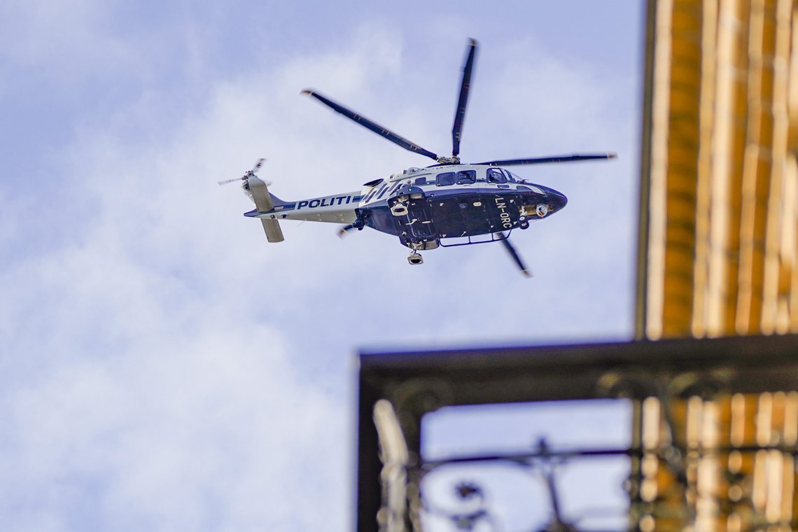 Oslo 20210428.
Politihelikopter i lufta over stedet der en kvinne er bekreftet død etter en skyteepisode på Frogner i Oslo.
Foto: Heiko Junge / NTB Oslo 20210428.
Politihelikopter i lufta over stedet der en kvinne er bekreftet død etter en skyteepisode på Frogner i Oslo.
Foto: Heiko Junge / NTB