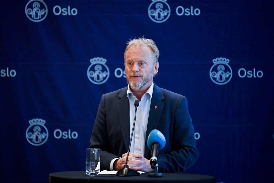 Oslo 20220530.
Byrådsleder Raymond Johansen (Ap) under pressekonferansen i Oslo rådhus etter Arbeiderpartiets møte om Fornebubanen.
Foto: Annika Byrde / NTB Oslo 20220530.
Byrådsleder Raymond Johansen (Ap) under pressekonferansen i Oslo rådhus etter Arbeiderpartiets møte om Fornebubanen.
Foto: Annika Byrde / NTB
