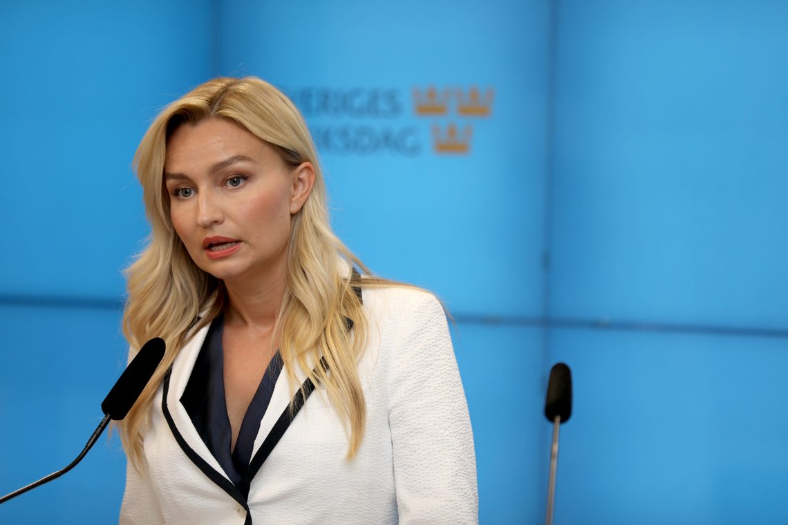 Kristdemokraternas partileder Ebba Busch mener strafferammen for grov voldtekt bør heves til 10–25 års fengsel. Foto: Ali Lorestani, TT / NTB. Kristdemokraternas partileder Ebba Busch mener strafferammen for grov voldtekt bør heves til 10–25 års fengsel. Foto: Ali Lorestani, TT / NTB.