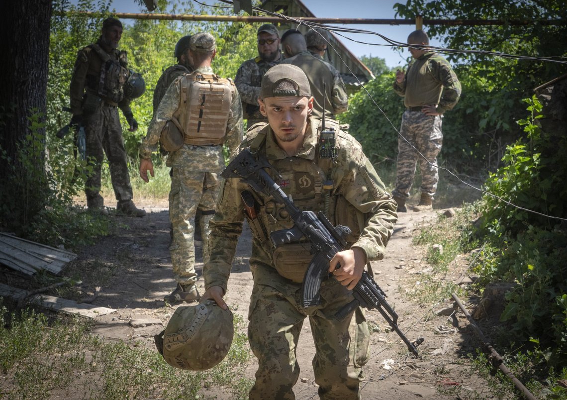 Ukrainian soldiers attend their positions, in the Donetsk region, Ukraine, Saturday, July 2, 2022. (AP Photo/Efrem Lukatsky) Ukrainian soldiers attend their positions, in the Donetsk region, Ukraine, Saturday, July 2, 2022. (AP Photo/Efrem Lukatsky)