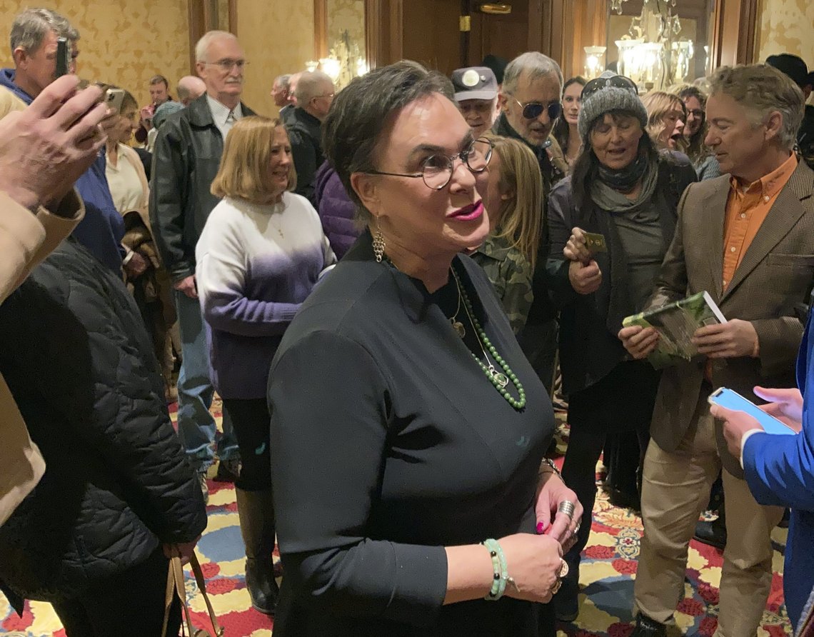 Harriet Hageman er en uredd kongressrepresentant som slo Liz Cheney ned i støvlene ved valget i delstaten. Harriet Hageman er en uredd kongressrepresentant som slo Liz Cheney ned i støvlene ved valget i delstaten.