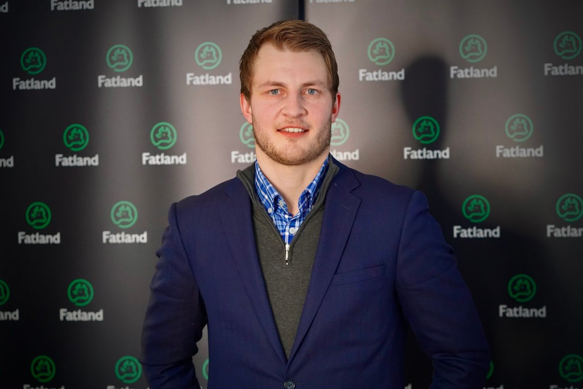 Konsernsjef Anders Sørheim Fatland frykter at regjeringens strømstøtte vil forsterke konkurransevridningen innen næringsmiddelindustrien, og i verste fall gå ut over matsikkerheten. Foto: Fatland.no Konsernsjef Anders Sørheim Fatland frykter at regjeringens strømstøtte vil forsterke konkurransevridningen innen næringsmiddelindustrien, og i verste fall gå ut over matsikkerheten. Foto: Fatland.no