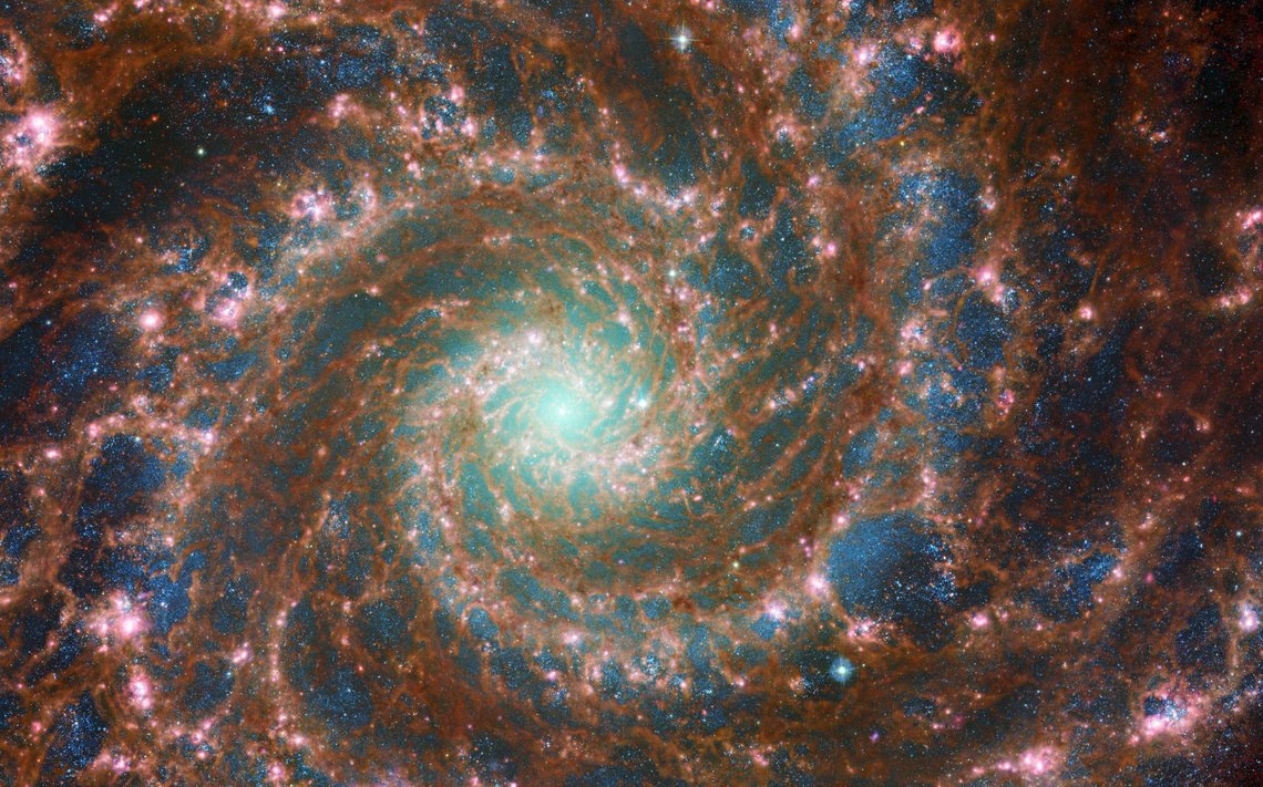 En overhyppighet av regelmessige spiralgalakser ødelegger teorien om at galakser kolliderer og fusjonerer, ifølge Lerner. Foto: NASA En overhyppighet av regelmessige spiralgalakser ødelegger teorien om at galakser kolliderer og fusjonerer, ifølge Lerner. Foto: NASA