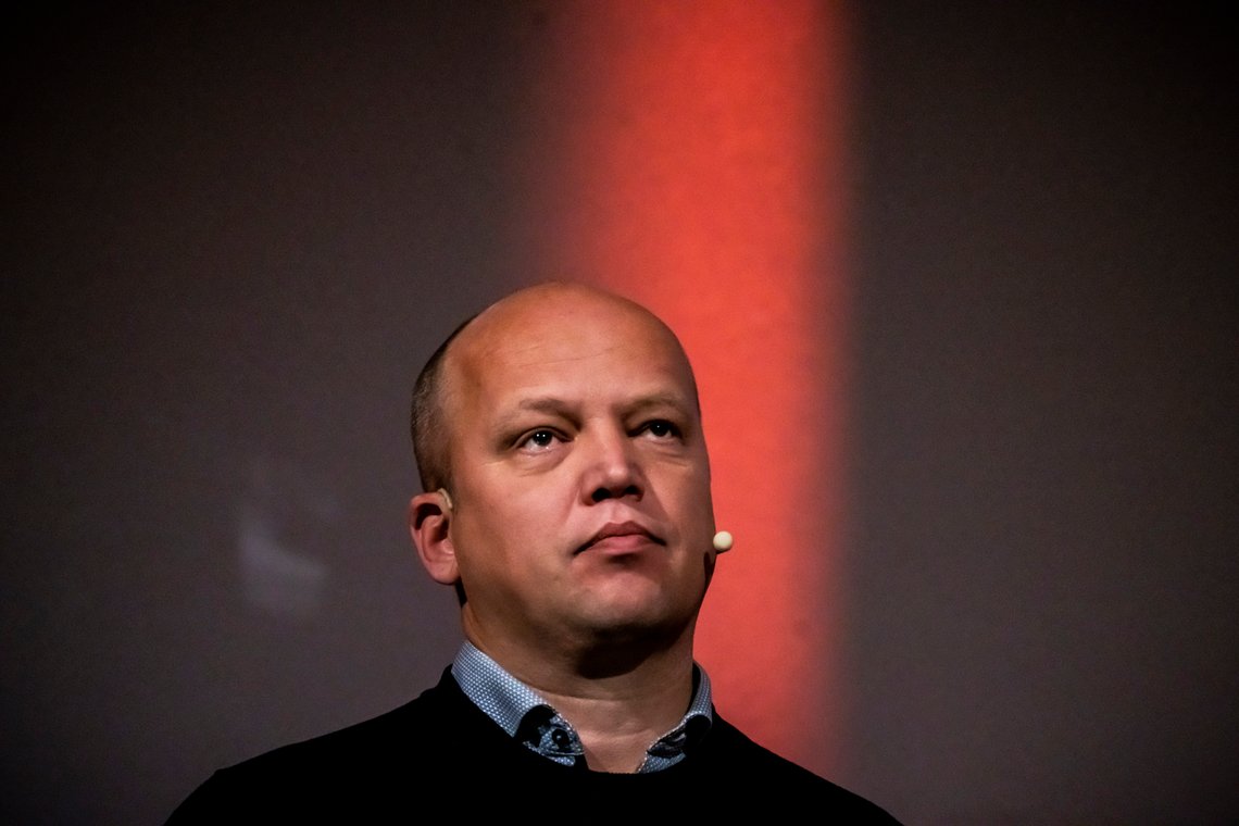 Finansminister og Sp-leder Trygve Slagsvold Vedum er i ferd med å miste nesten all politisk støtte. Sp beveger seg mot en krise de selv har skyld i. Foto: Ole Berg-Rusten / NTB Finansminister og Sp-leder Trygve Slagsvold Vedum er i ferd med å miste nesten all politisk støtte. Sp beveger seg mot en krise de selv har skyld i. Foto: Ole Berg-Rusten / NTB