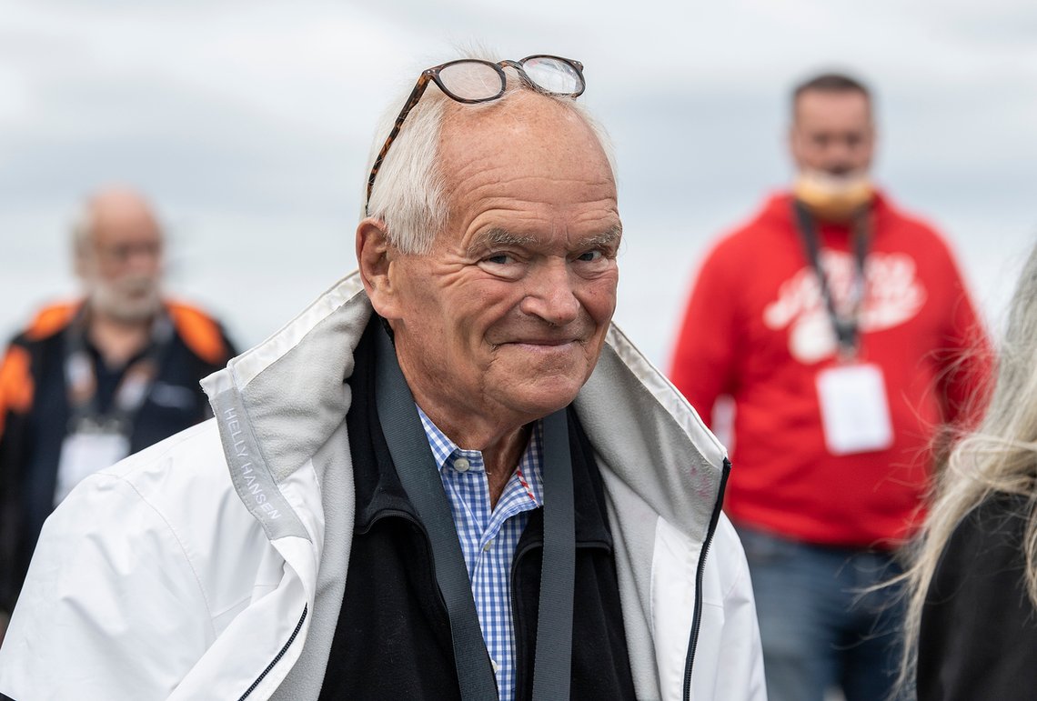 Trond Mohn på vei til friidrett på Trond Mohn Games, Fana Stadion. Milliardæren satser nå på kjernekraft.
Foto: Marit Hommedal / NTB Trond Mohn på vei til friidrett på Trond Mohn Games, Fana Stadion. Milliardæren satser nå på kjernekraft.
Foto: Marit Hommedal / NTB