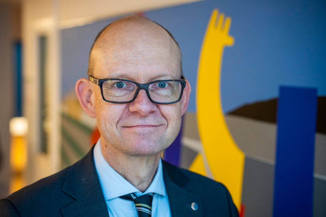 Økte renter og økte priser vil sammen med nedgangen i internasjonal økonomi senke farten i norsk økonomi og bidra til økt ledighet, sier SSB-direktør Geir Axelsen til NTB. Foto: Håkon Mosvold Larsen / NTB Økte renter og økte priser vil sammen med nedgangen i internasjonal økonomi senke farten i norsk økonomi og bidra til økt ledighet, sier SSB-direktør Geir Axelsen til NTB. Foto: Håkon Mosvold Larsen / NTB