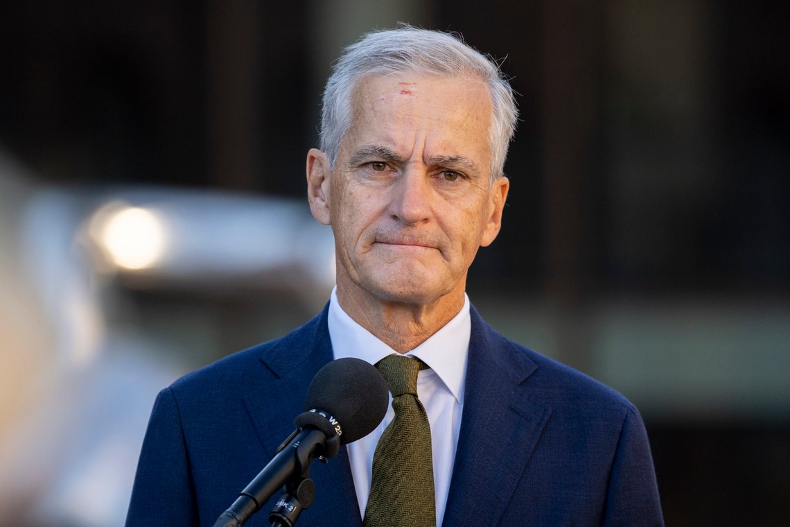 Statsminister Jonas Gahr Støre (Ap) må tåle meningsmålinger som svinger rundt 20-tallet. I august fikk Ap i gjennomsnitt støtte fra 20,6 av velgerne. Foto: Beate Oma Dahle / NTB Statsminister Jonas Gahr Støre (Ap) må tåle meningsmålinger som svinger rundt 20-tallet. I august fikk Ap i gjennomsnitt støtte fra 20,6 av velgerne. Foto: Beate Oma Dahle / NTB