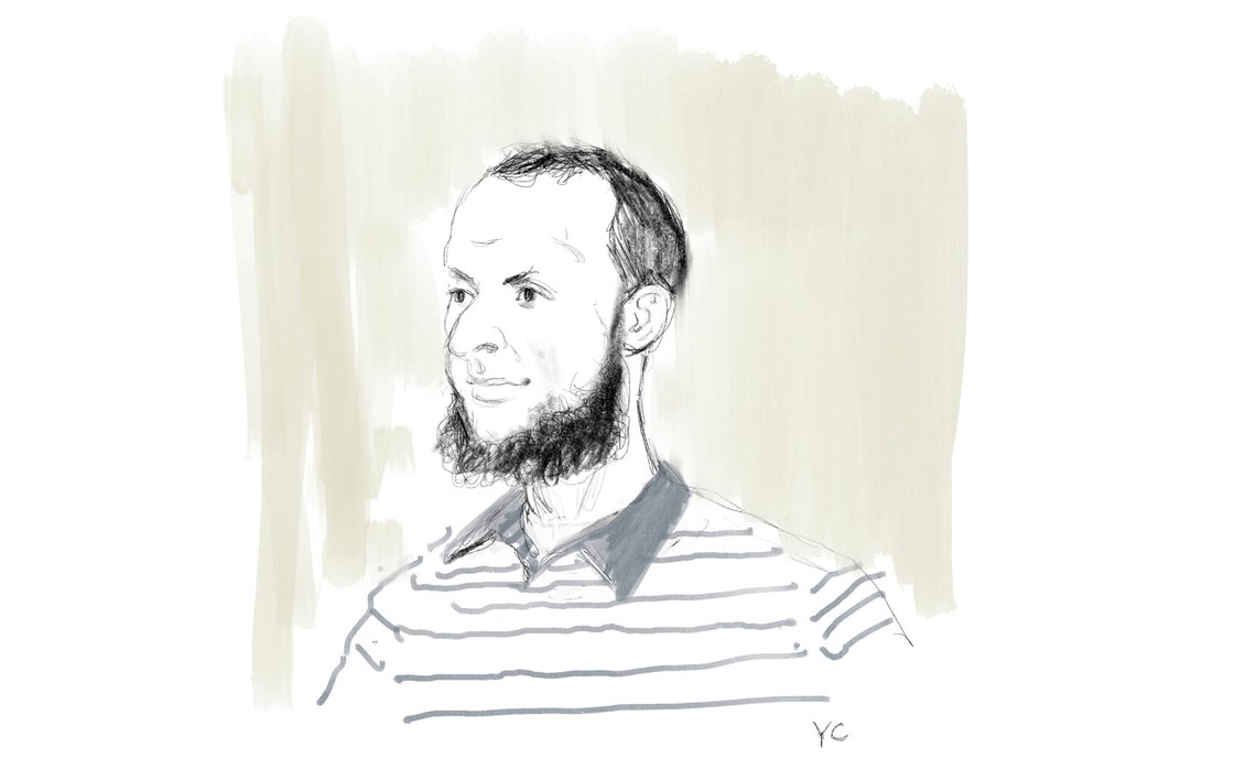 Salah Abdeslam er allerede dømt til livstid for terrorangrepene i Paris. Nå står han tiltalt for terrorangrepet i Belgia året etter. Tegning: Yves Capelle / AP / NTB Salah Abdeslam er allerede dømt til livstid for terrorangrepene i Paris. Nå står han tiltalt for terrorangrepet i Belgia året etter. Tegning: Yves Capelle / AP / NTB