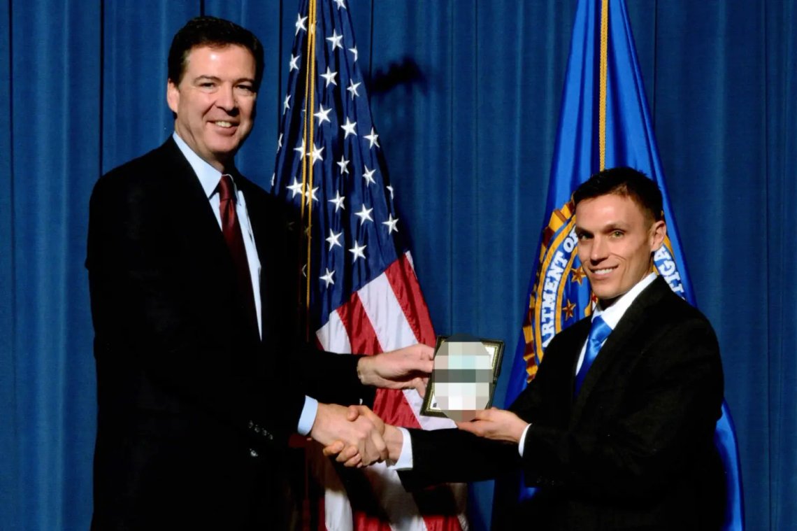 Shutterstock: Orlando, USA - January 16, 2021: Florida highway road sign text for seeking information on US capitol violence from fbi department of justice. Contributor: Kristi Blokhin, USA. Shutterstock: Orlando, USA - January 16, 2021: Florida highway road sign text for seeking information on US capitol violence from fbi department of justice. Contributor: Kristi Blokhin, USA.