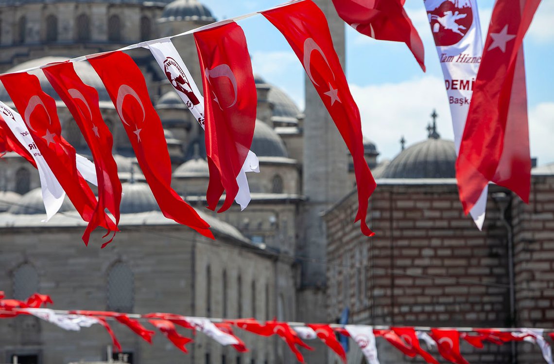 Med Tyrkias nye medielov kan du dømmes til fengsel om du liker eller retweeter «falsk eller villedende informasjon». Foto fra Istanbul: Arnt Jensvoll / Document Med Tyrkias nye medielov kan du dømmes til fengsel om du liker eller retweeter «falsk eller villedende informasjon». Foto fra Istanbul: Arnt Jensvoll / Document