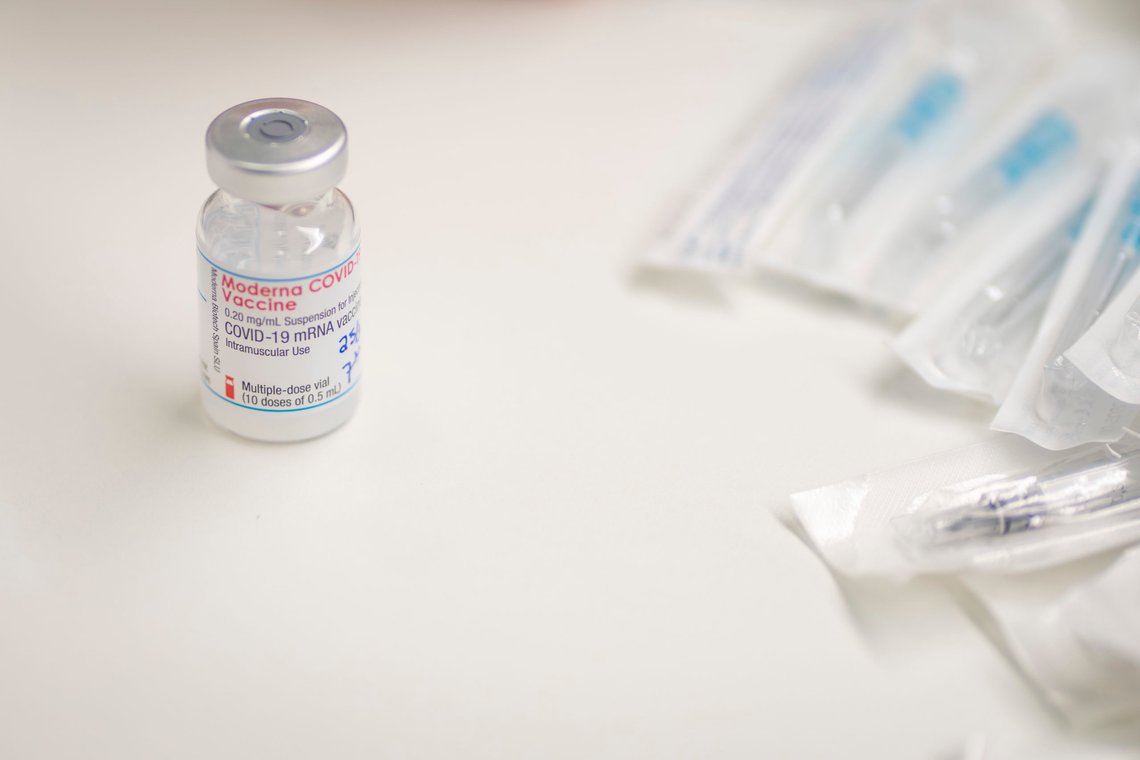 EUs legemiddeltilsyn EMA har godkjent Pfizer og Modernas koronavaksiner til barn ned til seks måneders alder. Foto: Heiko Junge / NTB EUs legemiddeltilsyn EMA har godkjent Pfizer og Modernas koronavaksiner til barn ned til seks måneders alder. Foto: Heiko Junge / NTB