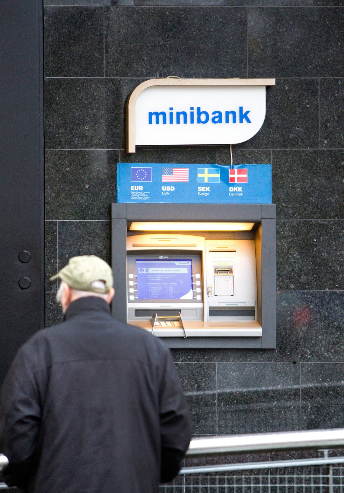 Illustrasjonsbilde av tilfeldig minibank. Arkivfoto: Gorm Kallestad, NTB. Illustrasjonsbilde av tilfeldig minibank. Arkivfoto: Gorm Kallestad, NTB.