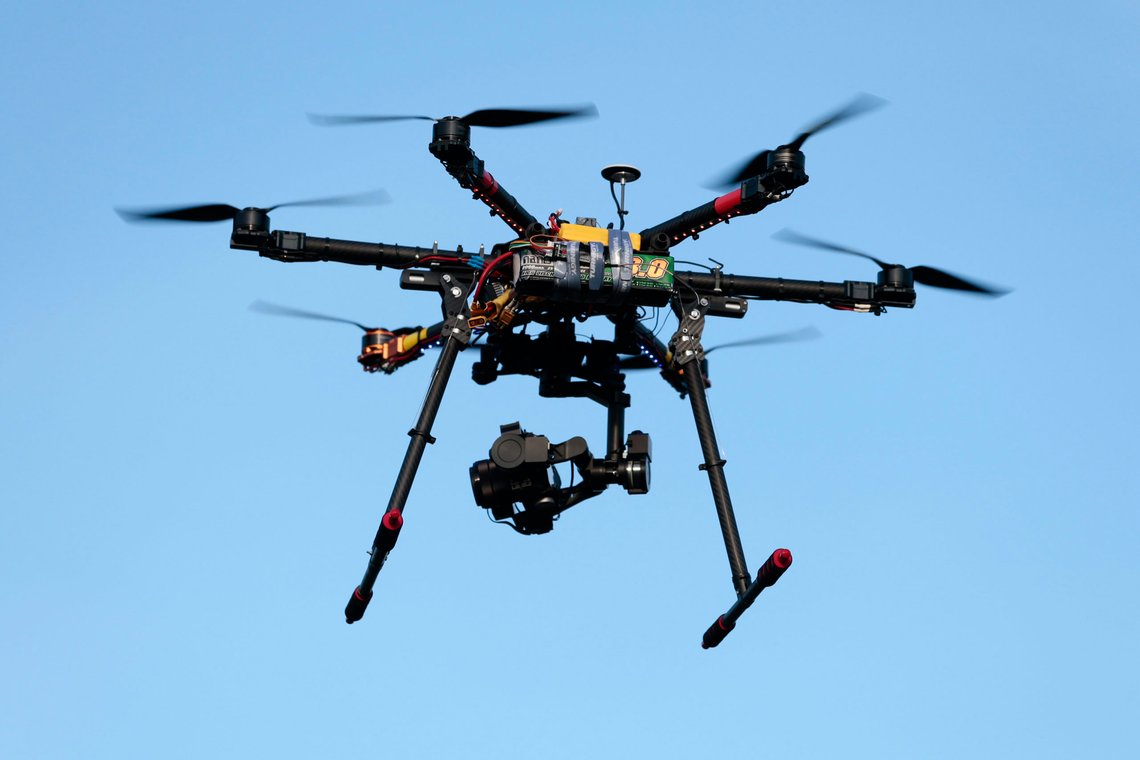 Den siste tiden har det vært en rekke dronehendelser i Norge, inkludert observasjoner i Nordsjøen. Politiet sier de har begrenset mulighet til å stanse dronene. Illustrasjonsfoto: Håkon Mosvold Larsen / NTB Den siste tiden har det vært en rekke dronehendelser i Norge, inkludert observasjoner i Nordsjøen. Politiet sier de har begrenset mulighet til å stanse dronene. Illustrasjonsfoto: Håkon Mosvold Larsen / NTB