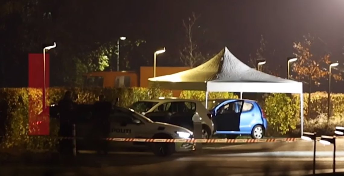 Det var et stort politioppbud på åstedet for drapet på den gravide kvinnen i Holbæk, torsdag natt. Skjermdump: Ekstrabladet Det var et stort politioppbud på åstedet for drapet på den gravide kvinnen i Holbæk, torsdag natt. Skjermdump: Ekstrabladet