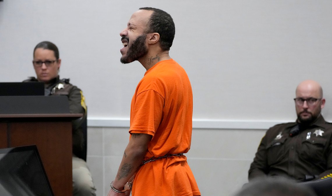 Darrell Brooks skal aldri mer få lov til å gjøre samfunnet utrygt. Han ble dømt til livstid uten noen mulighet til prøveløslatelse. Foto: Mike De Sisti/Milwaukee Journal-Sentinel via AP Darrell Brooks skal aldri mer få lov til å gjøre samfunnet utrygt. Han ble dømt til livstid uten noen mulighet til prøveløslatelse. Foto: Mike De Sisti/Milwaukee Journal-Sentinel via AP