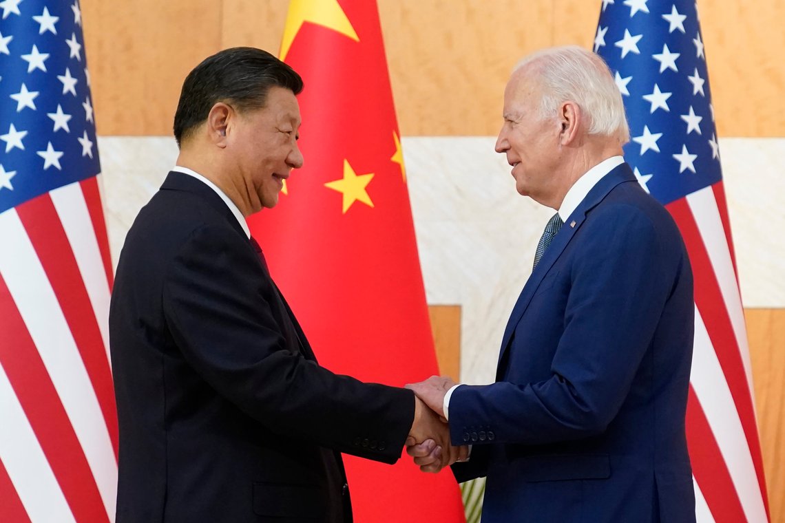 USAs president Joe Biden møtte Kinas leder Xi Jinping under G20-møtet nylig. Amerikansk industri flytter arbeidsplassene ut, til stor fordel for hovedkonkurrenten Kina. Foto: AP /Alex Brandon /NTB USAs president Joe Biden møtte Kinas leder Xi Jinping under G20-møtet nylig. Amerikansk industri flytter arbeidsplassene ut, til stor fordel for hovedkonkurrenten Kina. Foto: AP /Alex Brandon /NTB