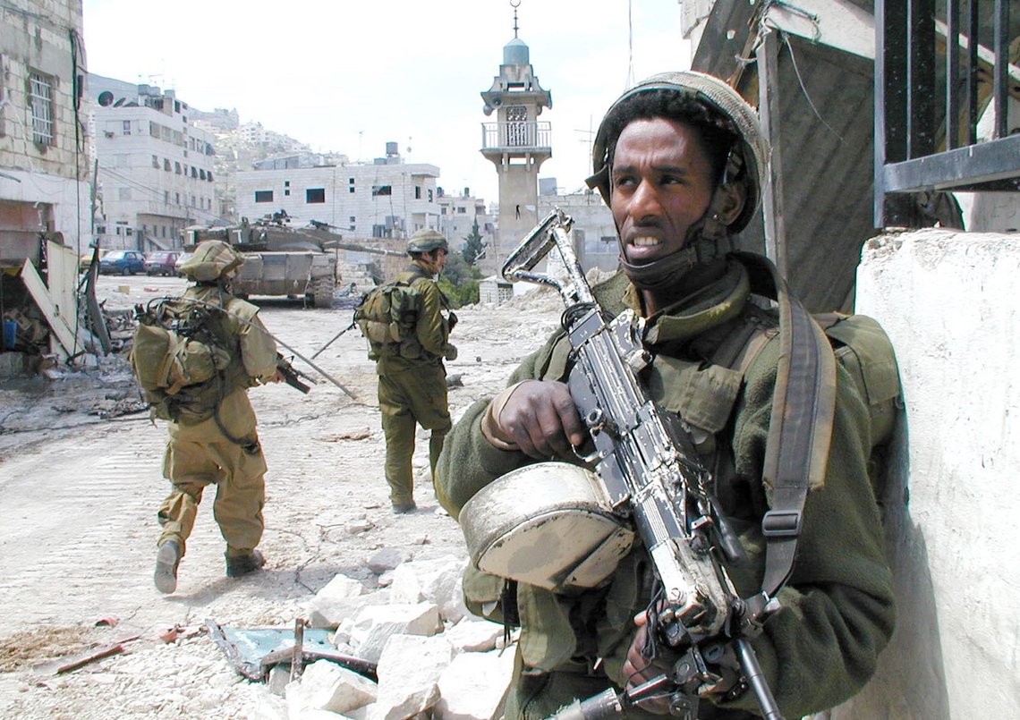Israelske soldater i Nablus under Al-Aqsa-intifadaen 2002. Foto: Wikimedia Commons Israelske soldater i Nablus under Al-Aqsa-intifadaen 2002. Foto: Wikimedia Commons