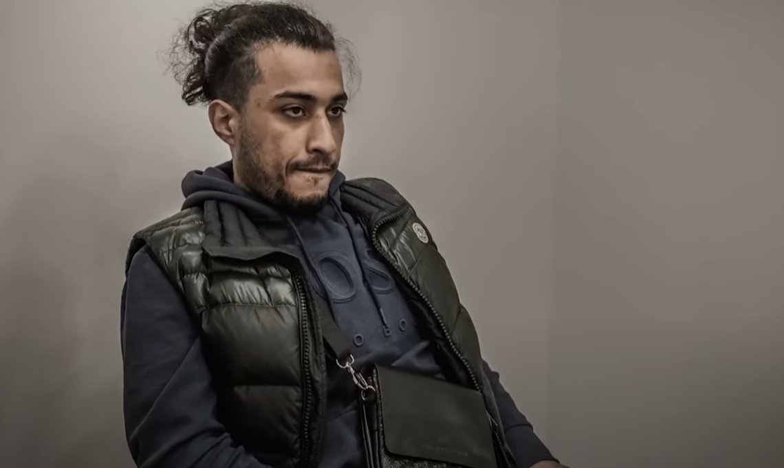 Den kriminelle rapperen Mehdi «Dumle» Sachit ble skutt og drept 1. juledag. Nå fylles sosiale medier av jubel over drapet.
Foto: Skjermdump, video Expressen Den kriminelle rapperen Mehdi «Dumle» Sachit ble skutt og drept 1. juledag. Nå fylles sosiale medier av jubel over drapet.
Foto: Skjermdump, video Expressen
