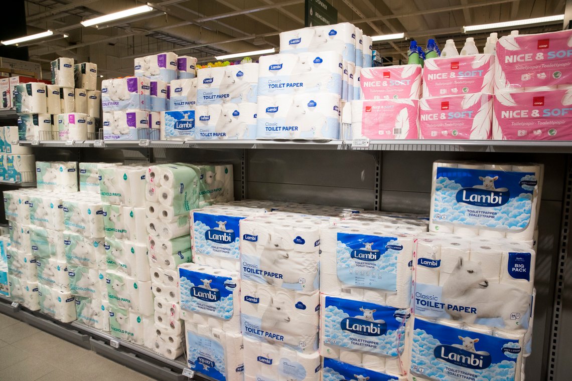 Toalettpapir i hyllene på Coop på Skøyen i Oslo.
Foto: Terje Pedersen / NTB Toalettpapir i hyllene på Coop på Skøyen i Oslo.
Foto: Terje Pedersen / NTB