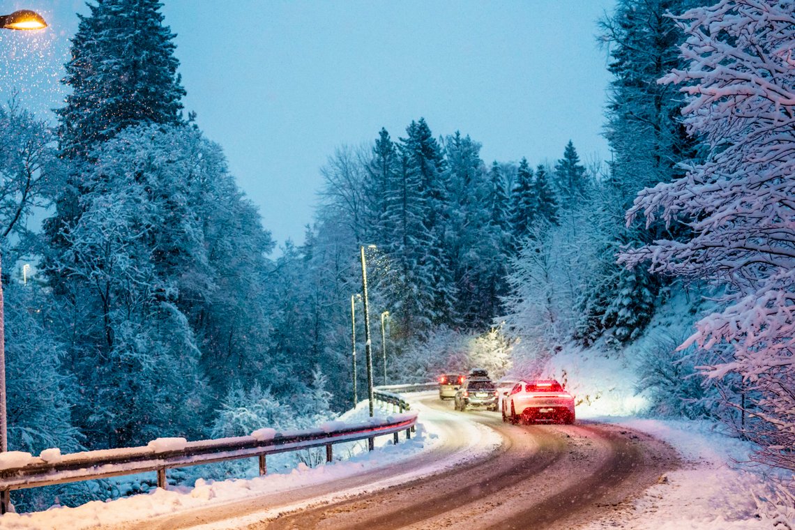 I forbindelse med juletrafikken som står for tur i desember er Trygg Trafikk opptatt av at bilister tar tygge valg når de befinner seg i trafikken. Illustrasjonsfoto: Stian Lysberg Solum / NTB I forbindelse med juletrafikken som står for tur i desember er Trygg Trafikk opptatt av at bilister tar tygge valg når de befinner seg i trafikken. Illustrasjonsfoto: Stian Lysberg Solum / NTB