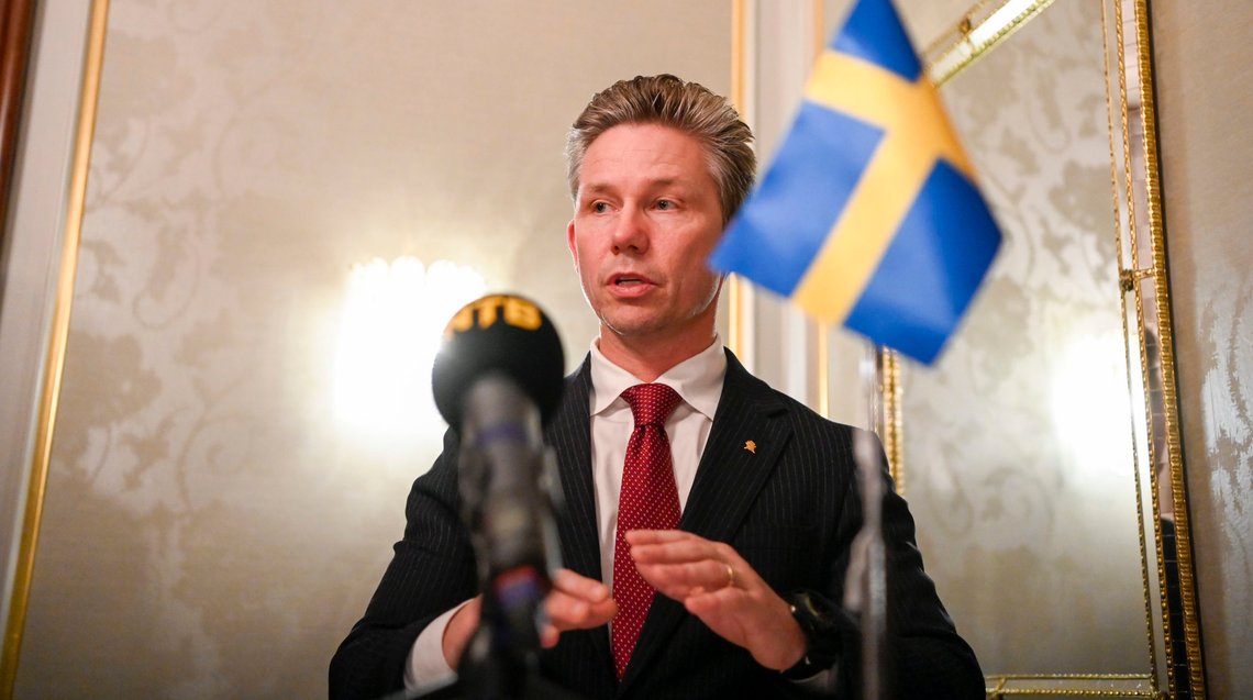 Oslo 20221122.
Sveriges forsvarsminister Pål Jonson under pressekonferansen etter signeringen av en samarbeidsavtalen mellom Finland, Sverige og Norge på Grand hotel i Oslo tirsdag.
Foto: Annika Byrde / NTB Oslo 20221122.
Sveriges forsvarsminister Pål Jonson under pressekonferansen etter signeringen av en samarbeidsavtalen mellom Finland, Sverige og Norge på Grand hotel i Oslo tirsdag.
Foto: Annika Byrde / NTB