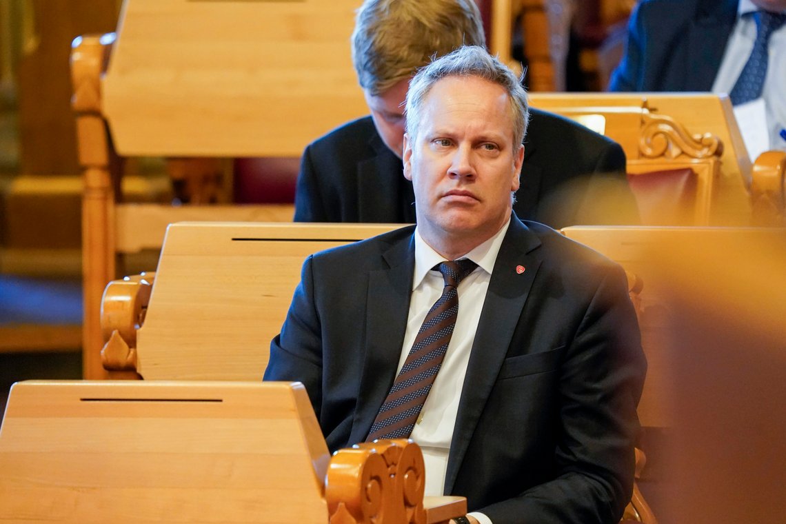 Oslo 20221012.
Samferdselsminister Jon-Ivar Nygård deltar i den muntlige spørretimen.
Foto: Terje Bendiksby / NTB Oslo 20221012.
Samferdselsminister Jon-Ivar Nygård deltar i den muntlige spørretimen.
Foto: Terje Bendiksby / NTB