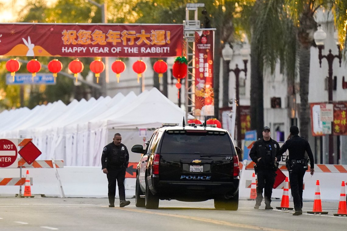 Politiet ved åstedet i Monterey Park. Foto: Jae C. Hong / AP / NTB Politiet ved åstedet i Monterey Park. Foto: Jae C. Hong / AP / NTB