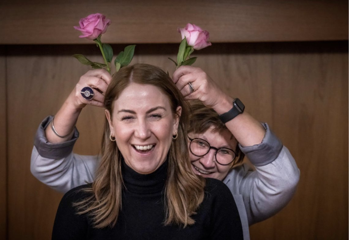 Kunnskapsminister Tonje Brenna (Ap) ber alle stille opp for å øke kompetansen i barnehagene. – Da blir det gøy i barnehagen, sier leder Mette Nord i Fagforbundet (i bakgrunnen). Foto: Ole Berg-Rusten / NTB Kunnskapsminister Tonje Brenna (Ap) ber alle stille opp for å øke kompetansen i barnehagene. – Da blir det gøy i barnehagen, sier leder Mette Nord i Fagforbundet (i bakgrunnen). Foto: Ole Berg-Rusten / NTB