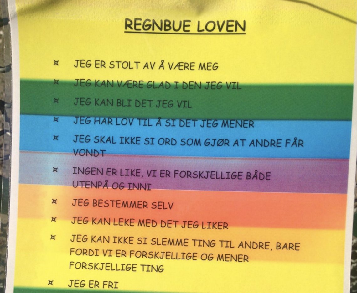 Barna på Grorud idrettsbarnehage lærer blant annet Regnbueloven. Bildet er tatt i en annen barnehage av en Document-leser. Barna på Grorud idrettsbarnehage lærer blant annet Regnbueloven. Bildet er tatt i en annen barnehage av en Document-leser.