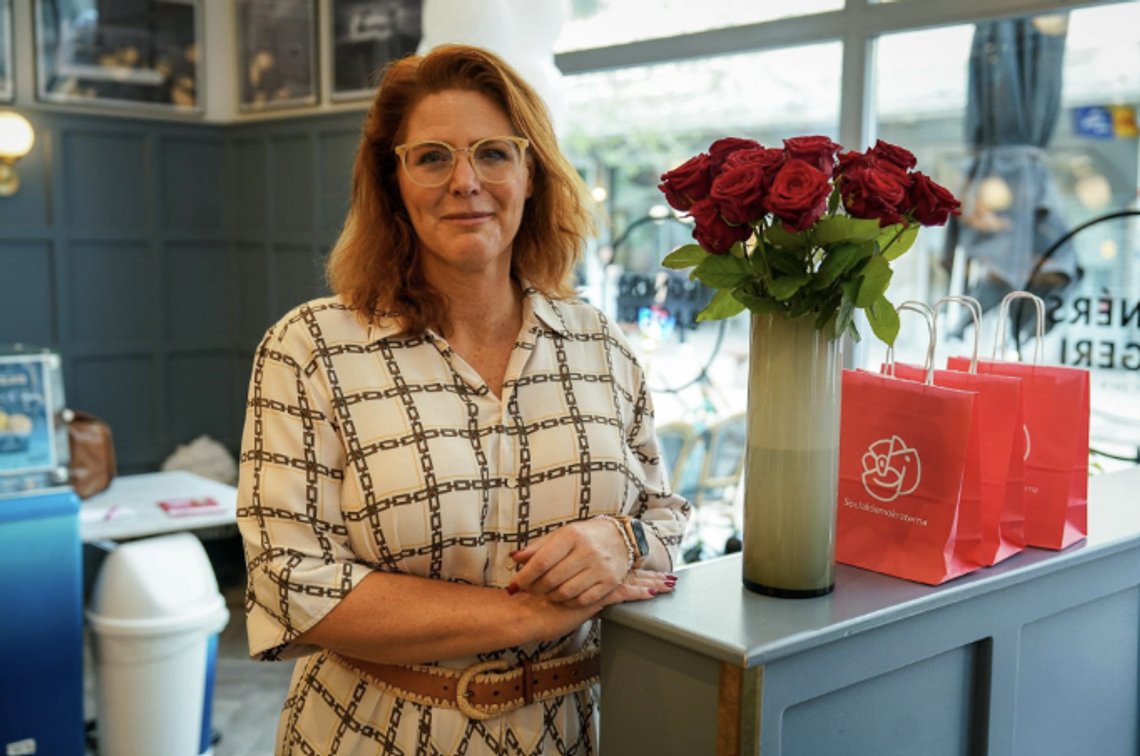 Ebba Ôstlin er ikke lenger ordfører i kommunestyret i Botkyrka, ettersom misfornøyde kriminelle kuppet et valg i det lokale Socialdemokraterna. Foto: Facebook/ Östlin Ebba Ôstlin er ikke lenger ordfører i kommunestyret i Botkyrka, ettersom misfornøyde kriminelle kuppet et valg i det lokale Socialdemokraterna. Foto: Facebook/ Östlin