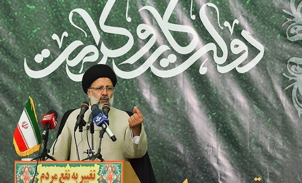 Kvinnesaksforkjemperen Ebrahim Raisi. Foto: Ashtari & Fardi Anvar, Wikimedia Commons Kvinnesaksforkjemperen Ebrahim Raisi. Foto: Ashtari & Fardi Anvar, Wikimedia Commons