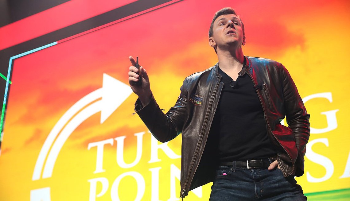 James O'Keefe får trofast støtte av konservative brukere av sosiale medier. Foto: Gage Skidmore, Wikimedia Commons James O'Keefe får trofast støtte av konservative brukere av sosiale medier. Foto: Gage Skidmore, Wikimedia Commons