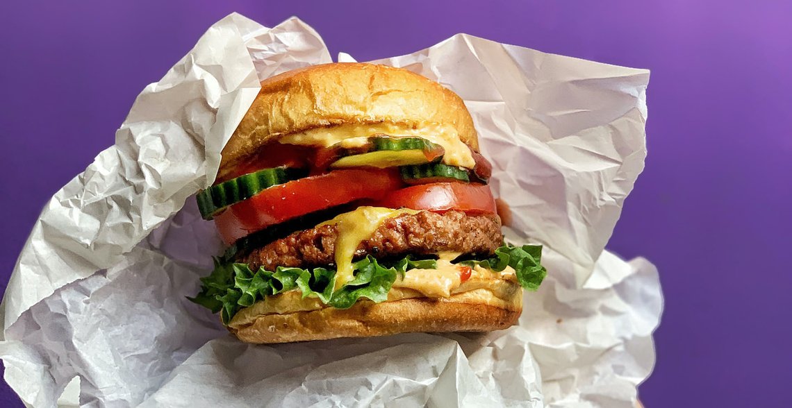 Soyabasert burger fotografert av kokken Line Tscherning, LikeMeat / Unsplash Soyabasert burger fotografert av kokken Line Tscherning, LikeMeat / Unsplash