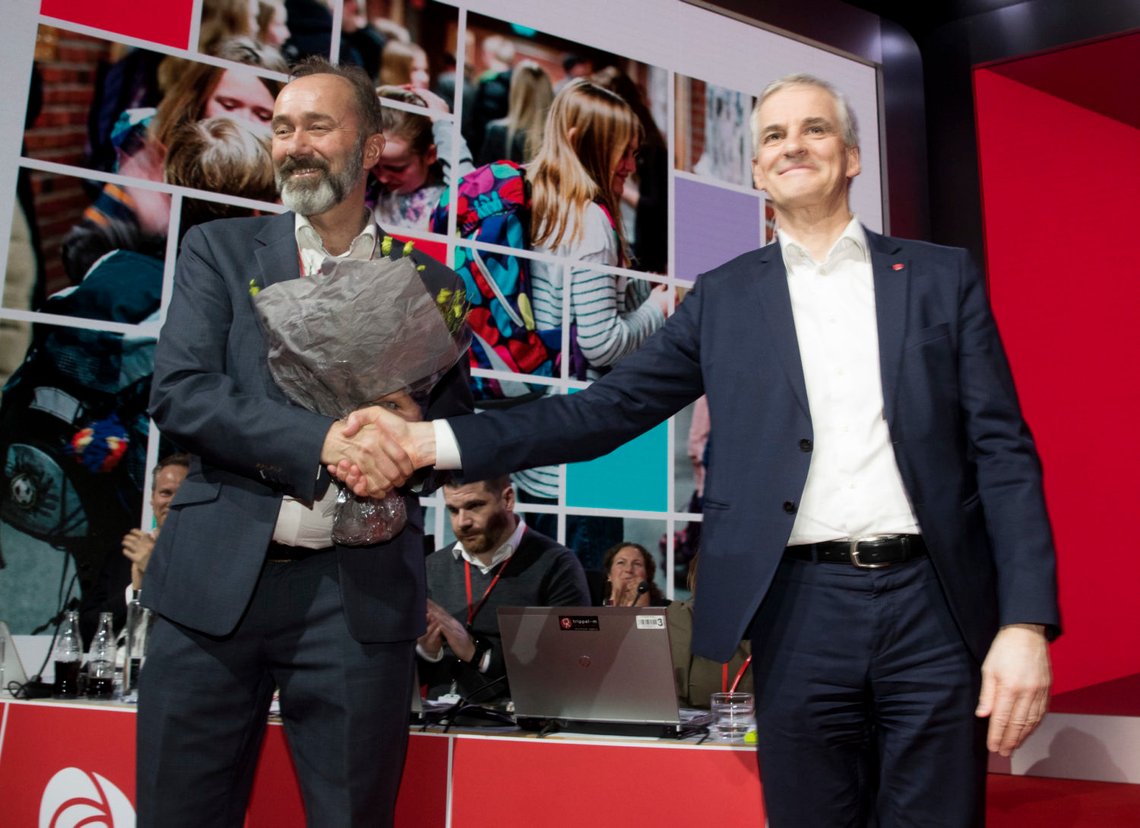 Trond Giske takkes av under landsmøtet til Arbeiderpartiet i Folkets Hus i Oslo i 2019. Foto: Terje Pedersen / NTB Trond Giske takkes av under landsmøtet til Arbeiderpartiet i Folkets Hus i Oslo i 2019. Foto: Terje Pedersen / NTB