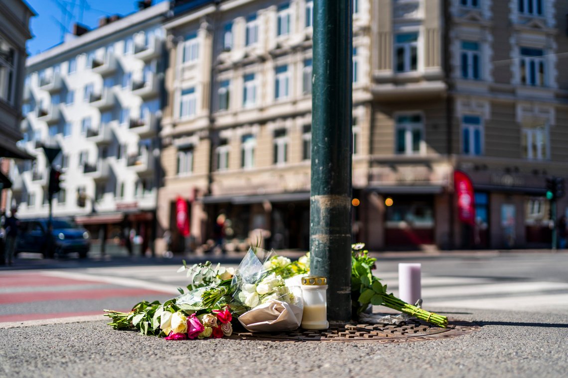Blomster ved krysset Waldemar Thranes gate og Ullevålsveien hvor en syklist omkom i 2022.
Foto: Håkon Mosvold Larsen / NTB Blomster ved krysset Waldemar Thranes gate og Ullevålsveien hvor en syklist omkom i 2022.
Foto: Håkon Mosvold Larsen / NTB