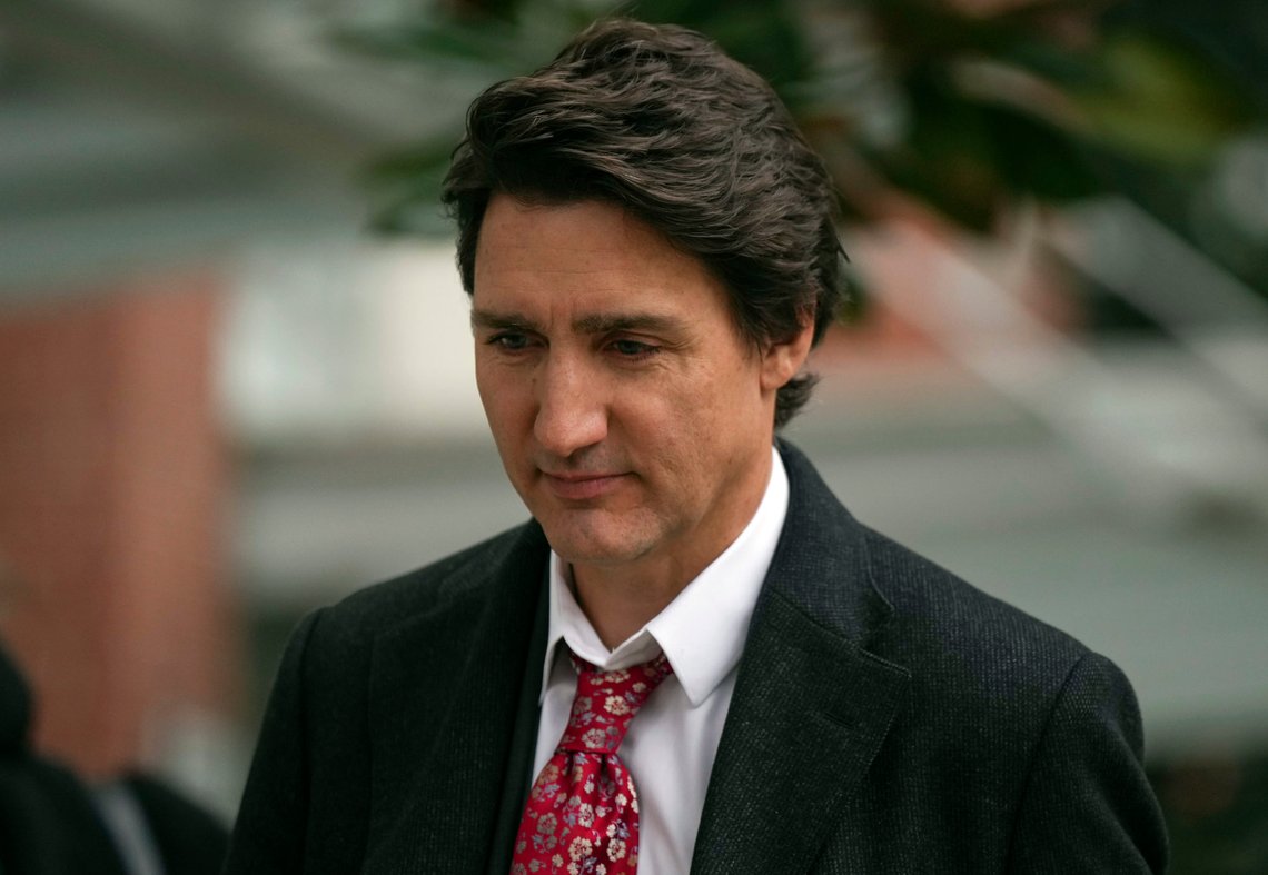 Justin Trudeau og hans regime førte en meget streng politikk under pandemien. Uvaksinerte som mistet jobben gikk glipp av arbeidsledighetstrygd. Denne politikken er nå godkjent av en føderal domstol. Foto: Darryl Dyck/ The Canadian Press AP/ NTB Justin Trudeau og hans regime førte en meget streng politikk under pandemien. Uvaksinerte som mistet jobben gikk glipp av arbeidsledighetstrygd. Denne politikken er nå godkjent av en føderal domstol. Foto: Darryl Dyck/ The Canadian Press AP/ NTB