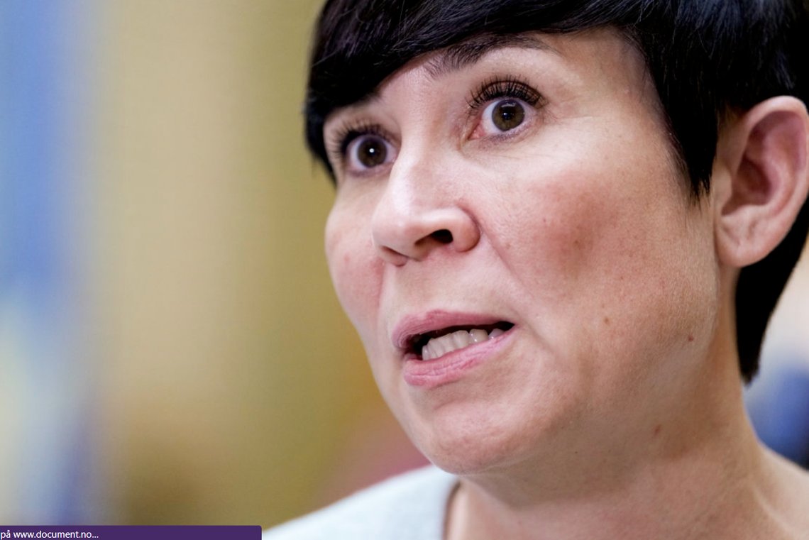 Oslo 20220928.
Ine Marie Eriksen Søreide (H) gir kommentarer i vandrehallen i Stortinget, etter olje- og energiministerens redegjørelse i den utvidede utenriks- og forsvarskomiteen om gasslekkasjen i Østersjøen.
Foto: Javad Parsa / NTB Oslo 20220928.
Ine Marie Eriksen Søreide (H) gir kommentarer i vandrehallen i Stortinget, etter olje- og energiministerens redegjørelse i den utvidede utenriks- og forsvarskomiteen om gasslekkasjen i Østersjøen.
Foto: Javad Parsa / NTB