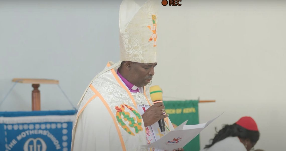 Jackson Nasoore Ole Sapit ble 20. mai 2016 valgt som sjette erkebiskop av den anglikanske kirke i Kenya og tiltrådte 3. juli samme år. Foto: Skjermdump fra FB-video Jackson Nasoore Ole Sapit ble 20. mai 2016 valgt som sjette erkebiskop av den anglikanske kirke i Kenya og tiltrådte 3. juli samme år. Foto: Skjermdump fra FB-video