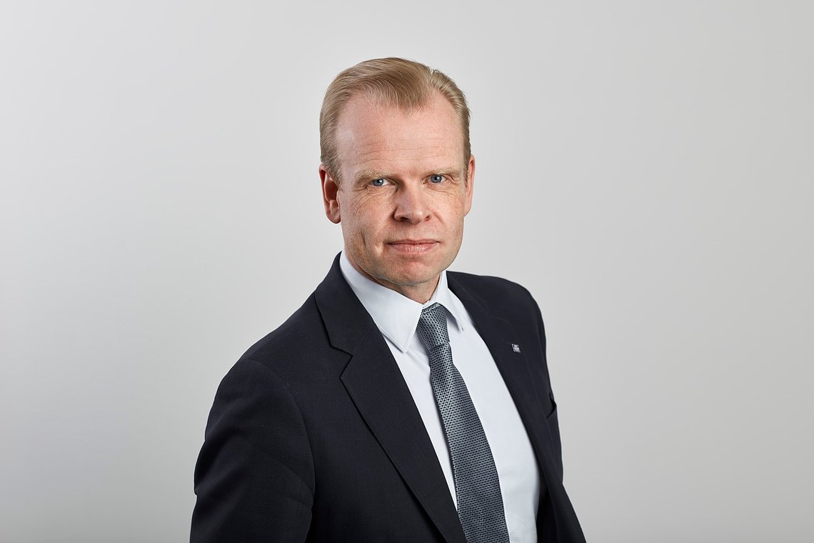 Svein Tore Holsether er også president i Næringslivets hovedorganisasjon (NHO) som nå går inn i et krevende lønssoppgjør. Foto: Yara International ASA/ Wikipedia Svein Tore Holsether er også president i Næringslivets hovedorganisasjon (NHO) som nå går inn i et krevende lønssoppgjør. Foto: Yara International ASA/ Wikipedia