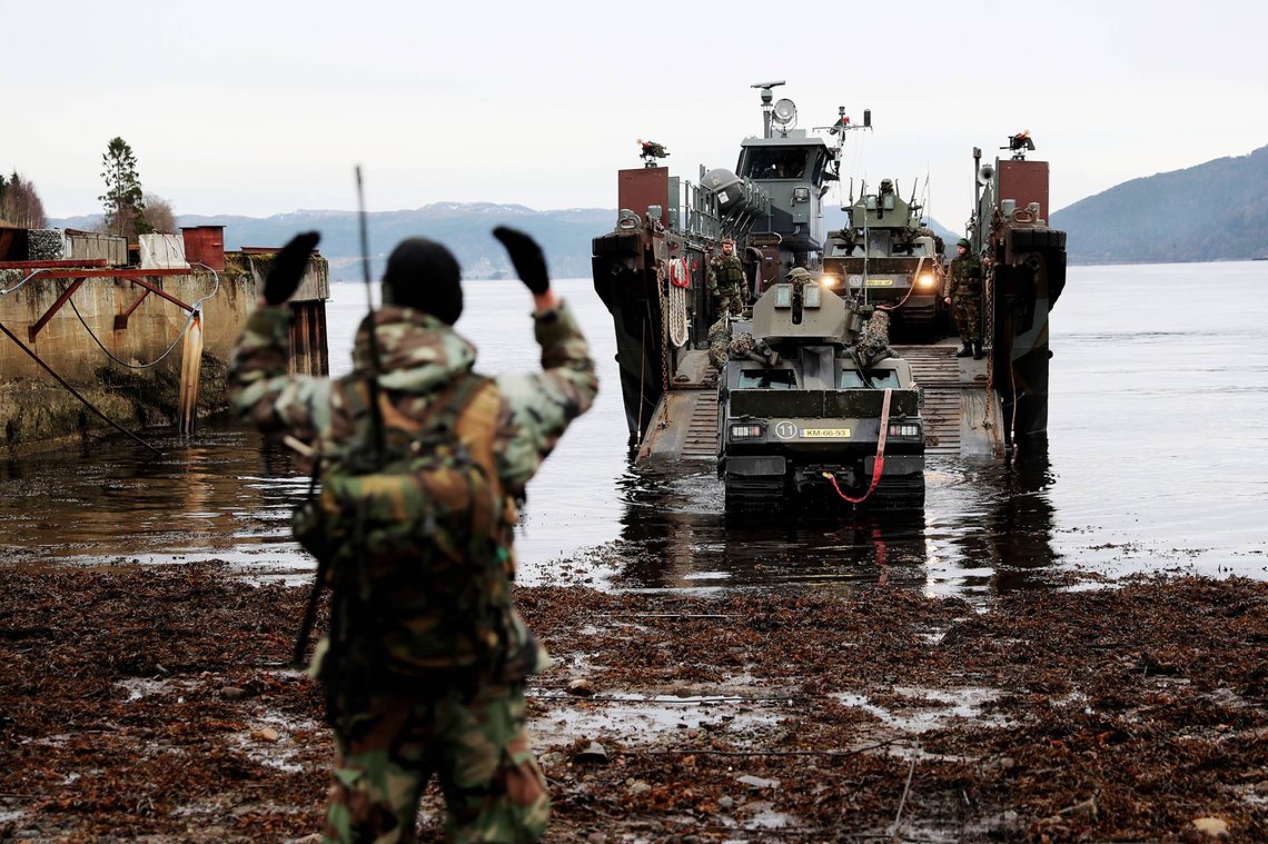 Mer enn 20 000 soldater fra mer enn 14 land deltar i de samordnede øvelsene «Joint Viking» og «Joint Warrior» i Nord-Norge. Øvelsene pågår frem til 16. mars. Illustrasjonsfoto: Forsvaret Mer enn 20 000 soldater fra mer enn 14 land deltar i de samordnede øvelsene «Joint Viking» og «Joint Warrior» i Nord-Norge. Øvelsene pågår frem til 16. mars. Illustrasjonsfoto: Forsvaret