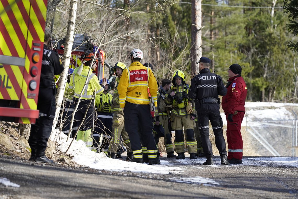 Nødetatene ba naboene holde seg innendørs etter at det brøt ut brann i en trafo på Hauketo i Oslo. Foto: Lise Åserud / NTB Nødetatene ba naboene holde seg innendørs etter at det brøt ut brann i en trafo på Hauketo i Oslo. Foto: Lise Åserud / NTB