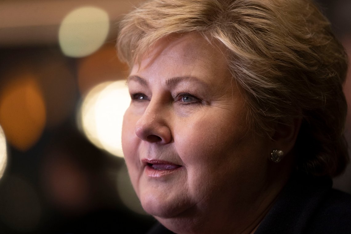 Oslo 20230216.
Erna Solberg (H) ankommer Sentralbanksjefens årstale 2023. Ida Wolden Bache holder sin første tale som sentralbanksjef i Norges Banks hovedkontor på Bankplassen i Oslo torsdag 16. februar.
Foto: Hanna Johre / NTB Oslo 20230216.
Erna Solberg (H) ankommer Sentralbanksjefens årstale 2023. Ida Wolden Bache holder sin første tale som sentralbanksjef i Norges Banks hovedkontor på Bankplassen i Oslo torsdag 16. februar.
Foto: Hanna Johre / NTB