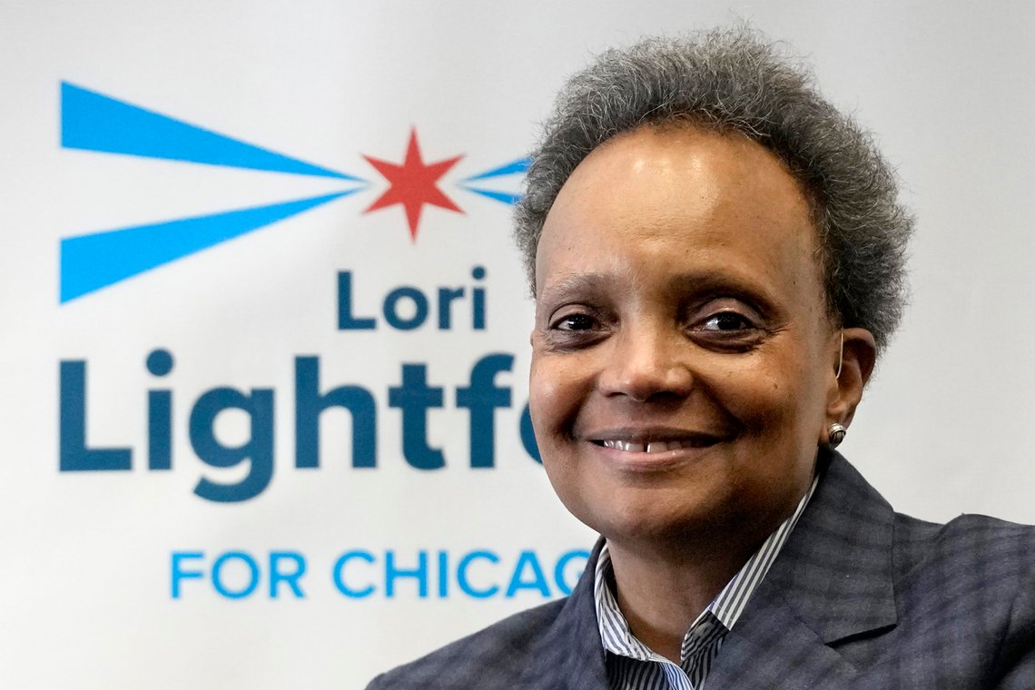 Bildet viser Lightfoot mens hun fortsatt håpet på å bli gjenvalgt. Slik gikk det ikke. Foto: AP /Nam Y. Huh/ NTB Bildet viser Lightfoot mens hun fortsatt håpet på å bli gjenvalgt. Slik gikk det ikke. Foto: AP /Nam Y. Huh/ NTB