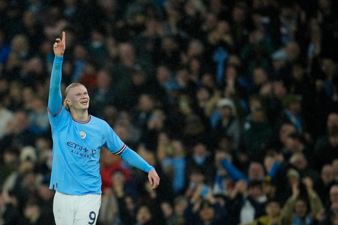 Haaland fant nok en gang veien til nettmaskene da han scoret hattrick mot Burnley i FA-cupen lørdag. Foto: Jon Super / AP Photo / NTB Haaland fant nok en gang veien til nettmaskene da han scoret hattrick mot Burnley i FA-cupen lørdag. Foto: Jon Super / AP Photo / NTB
