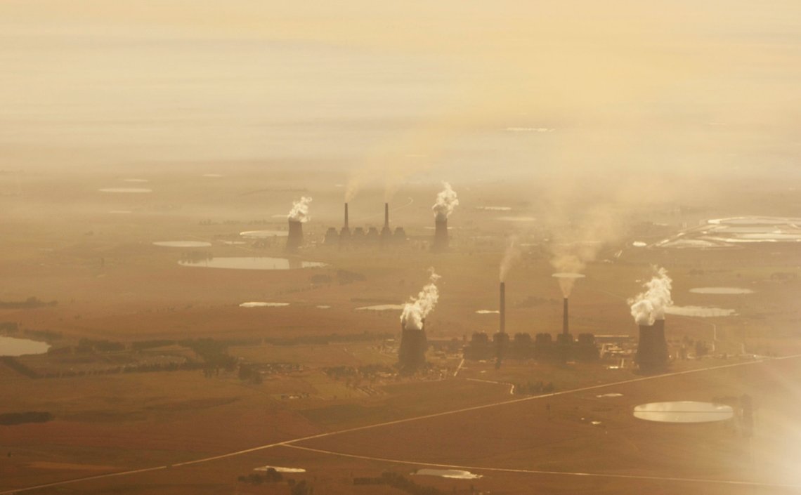Pretoria, Sør-Afrika.
Matla Power Station. Kullkraftverk i Sør-Afrika, flyfoto. Sør-Afrika er det landet i Afrika med de største utslippene av klimagasser.
Foto: Cornelius Poppe / NTB Pretoria, Sør-Afrika.
Matla Power Station. Kullkraftverk i Sør-Afrika, flyfoto. Sør-Afrika er det landet i Afrika med de største utslippene av klimagasser.
Foto: Cornelius Poppe / NTB