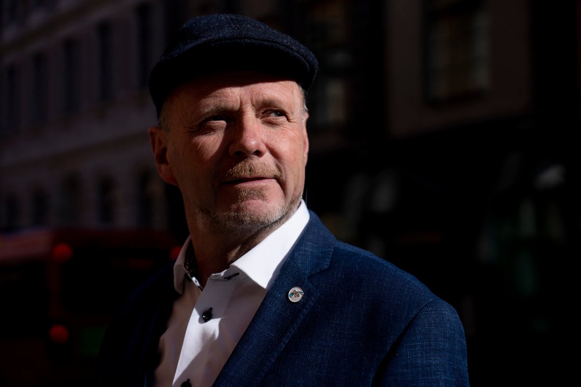 Owe Ingemann Waltherzøe, leder i Industri- og næringspartiet. Innsender mener han må svare på hvilken side partiet vil støtte. Foto: Javad Parsa / NTB Owe Ingemann Waltherzøe, leder i Industri- og næringspartiet. Innsender mener han må svare på hvilken side partiet vil støtte. Foto: Javad Parsa / NTB